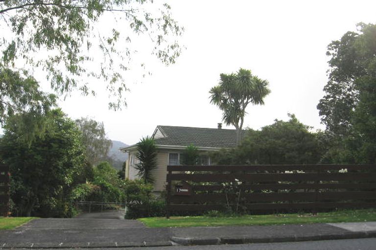 Photo of property in 17 Autumn Avenue, Glen Eden, Auckland, 0602