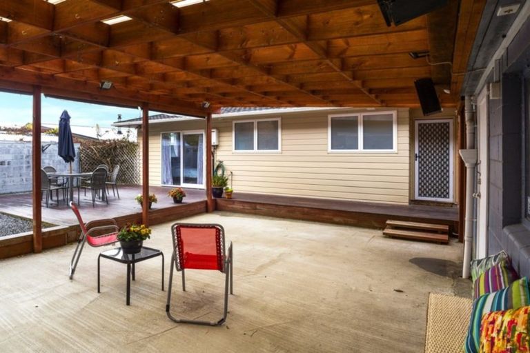 Photo of property in 194 Major Drive, Kelson, Lower Hutt, 5010