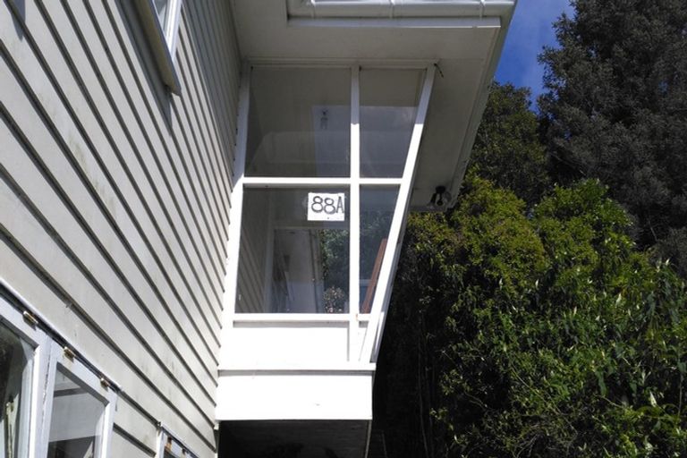 Photo of property in 88 Newlands Road, Newlands, Wellington, 6037