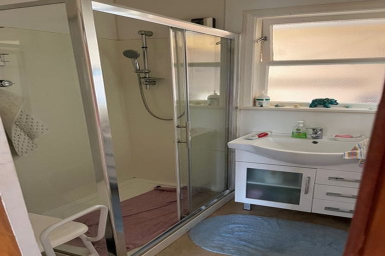 Photo of property in 22 Ellen Street, Manurewa East, Auckland, 2102