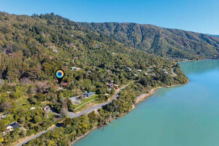 Photo of property in 810a Queen Charlotte Drive, Havelock, 7281