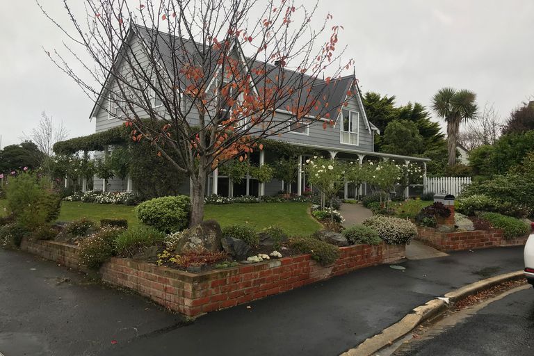 Photo of property in 8 Alfred Place, Fairfield, Dunedin, 9018