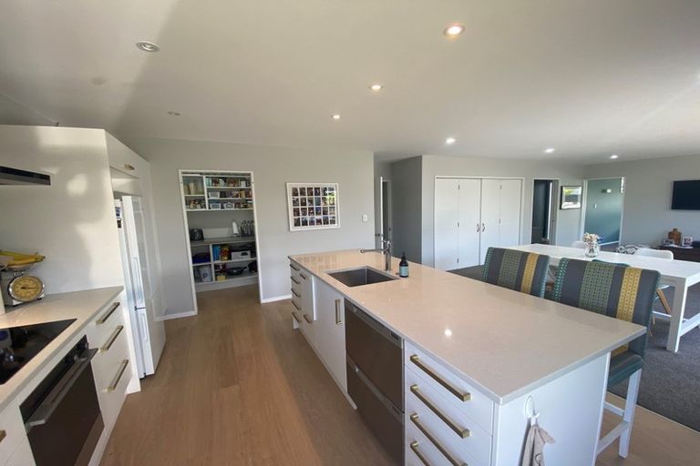 Photo of property in 22 Huntingdon Drive, Rangiora, 7400