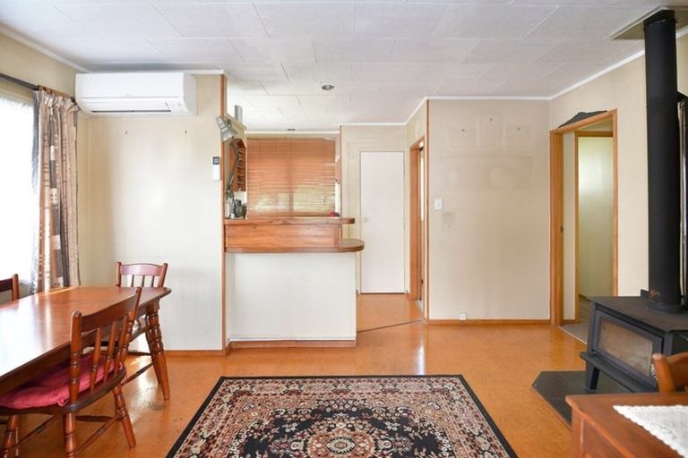 Photo of property in 1/32 Manuwai Road, Torbay, Auckland, 0630
