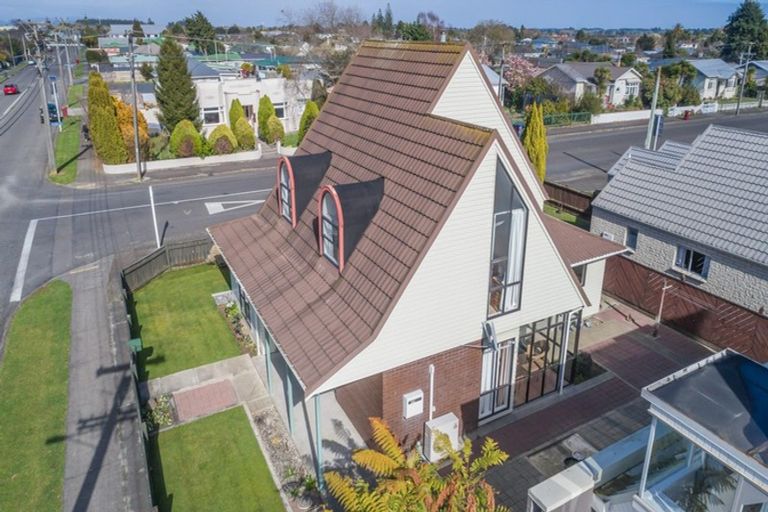 Photo of property in 37 Weraroa Road, Levin, 5510