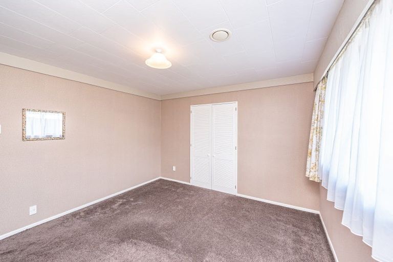 Photo of property in 53 Hinau Street, Castlecliff, Whanganui, 4501
