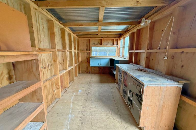 Photo of property in 16 Burns Street, Tawhero, Whanganui, 4501