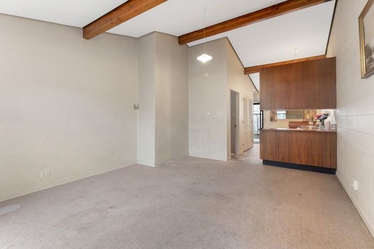 Photo of property in 1/128 Albert Street, Terrace End, Palmerston North, 4410
