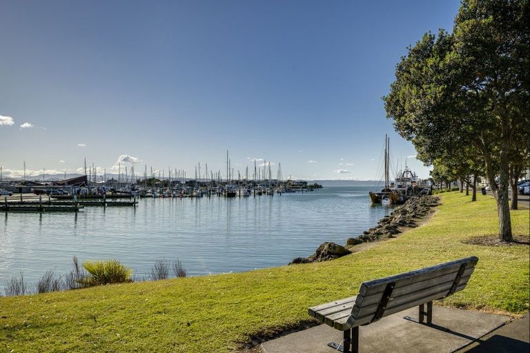 Photo of property in 10/26 West Quay, Ahuriri, Napier, 4110