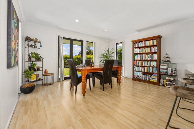Photo of property in 1 Simpson Crescent, Raumati Beach, Paraparaumu, 5032