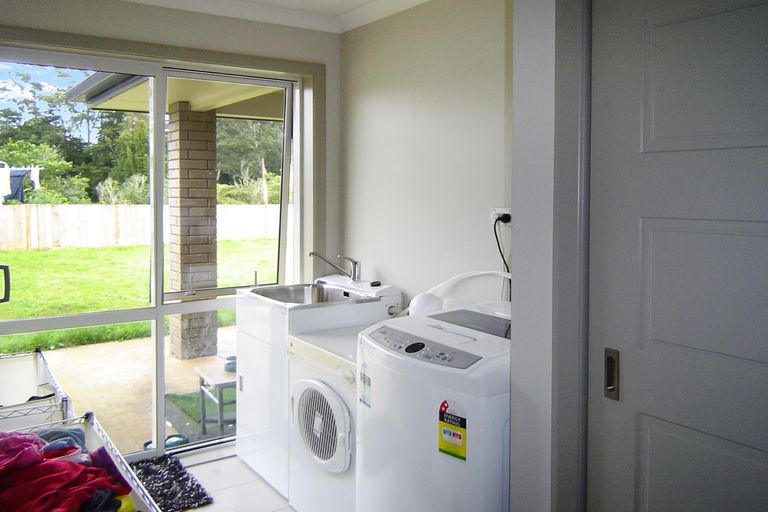 Photo of property in 73b Riddell Road, Kerikeri, 0230