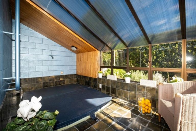 Photo of property in 27 Muritai Crescent, Havelock North, 4130