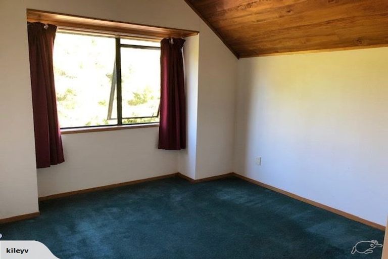 Photo of property in 131a Edmonton Road, Te Atatu South, Auckland, 0610
