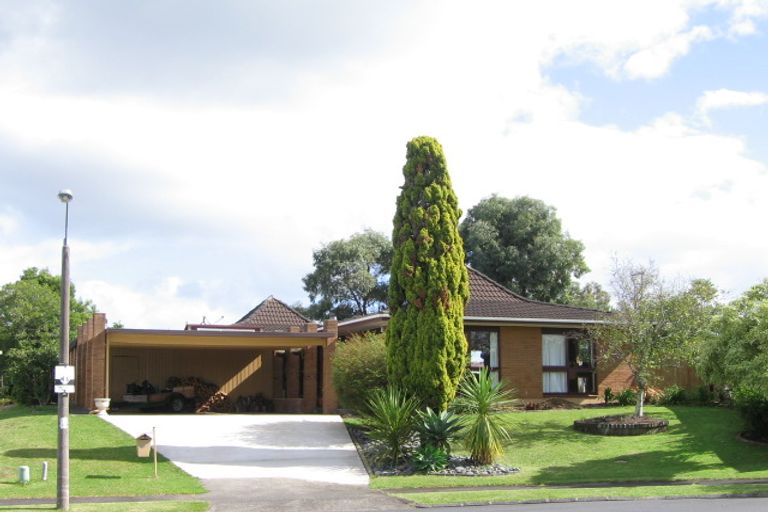 Photo of property in 26 Jane Gifford Place, Half Moon Bay, Auckland, 2012