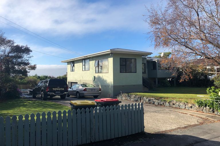 Photo of property in 51 Isadore Road, Saint Clair, Dunedin, 9012