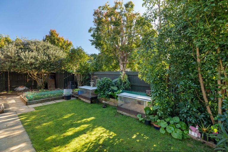 Photo of property in 10 Revell Court, Pukekohe, 2120