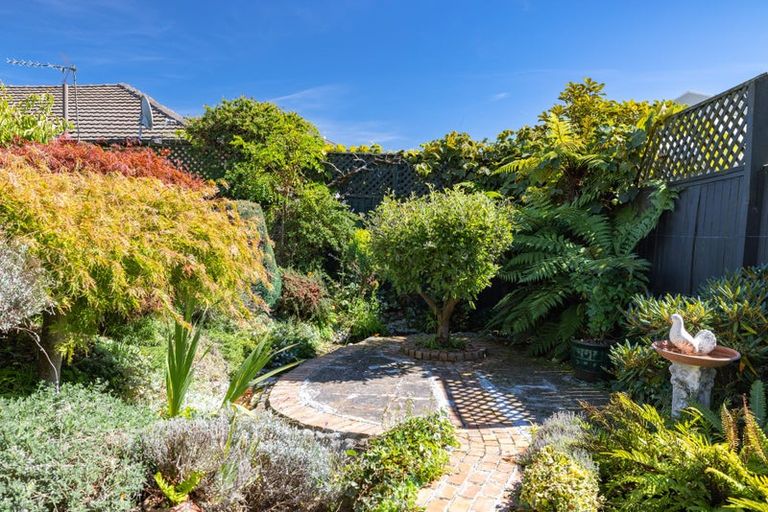 Photo of property in 88 Lake Terrace Road, Burwood, Christchurch, 8061