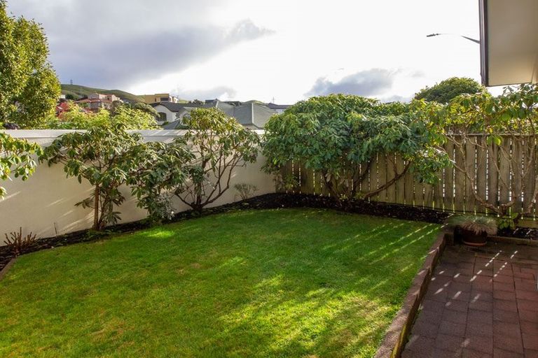 Photo of property in 143 Westchester Drive, Churton Park, Wellington, 6037