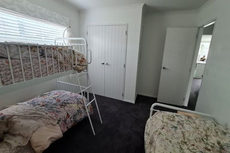 Photo of property in 90a Endeavour Drive, Whitby, Porirua, 5024