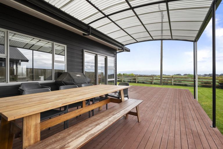 Photo of property in 27 Silicon Way, Fitzherbert, Palmerston North, 4410