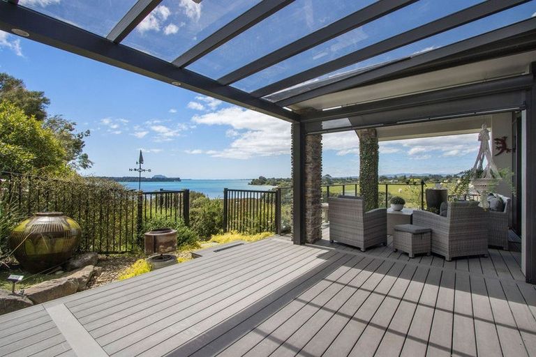 Photo of property in 49 Lakeside Terrace, Omokoroa, 3114