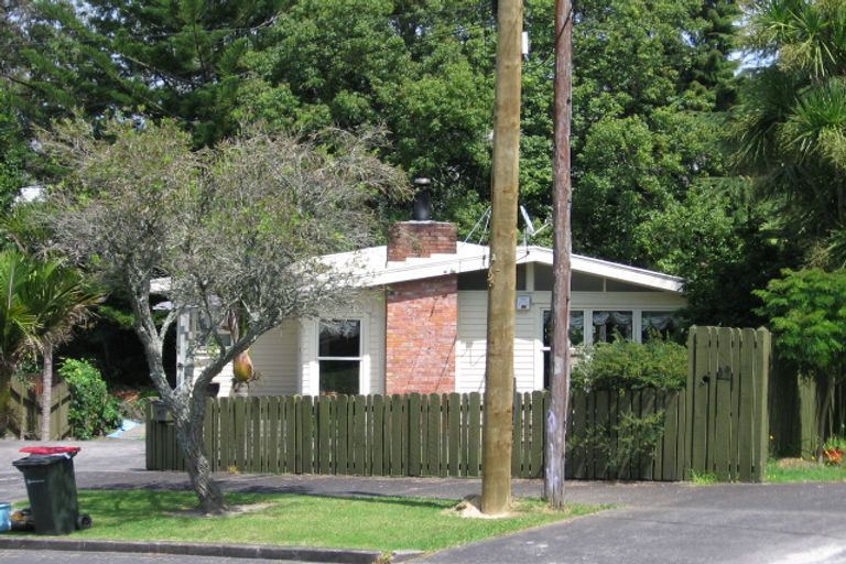 Photo of property in 41 Laburnum Road, New Windsor, Auckland, 0600
