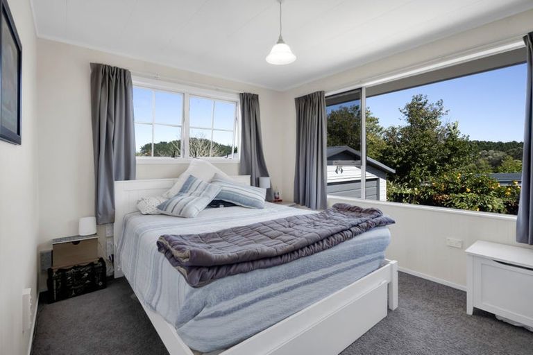 Photo of property in 33 Norwich Avenue, Spotswood, New Plymouth, 4310