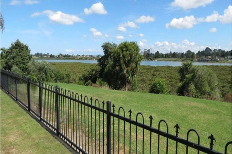 Photo of property in 5 Chica Place, Conifer Grove, Takanini, 2112