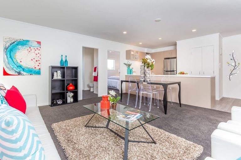Photo of property in 325/26 Morningside Drive, Morningside, Auckland, 1025