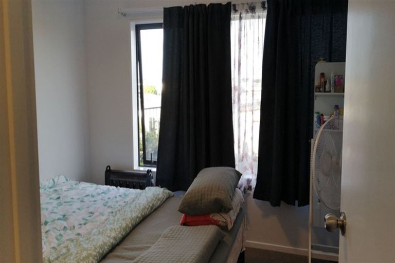 Photo of property in 95 Battalion Drive, Papakura, 2110