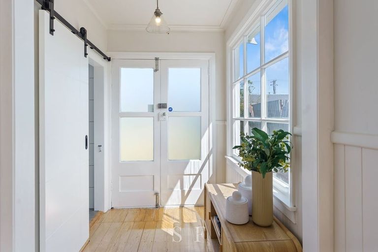 Photo of property in 15 Rauparaha Street, Waikanae Beach, Waikanae, 5036