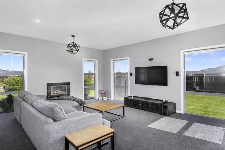 Photo of property in 9 Ben Lomond Drive, Mosgiel, 9024