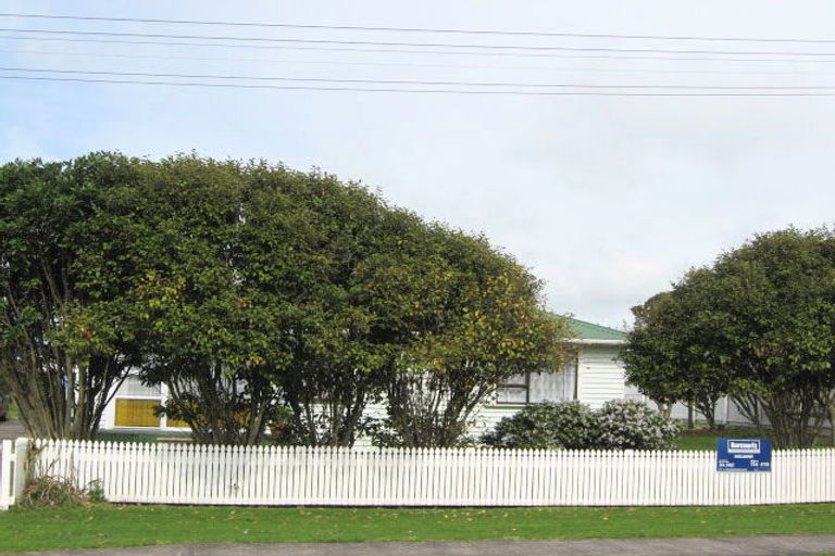Photo of property in 11 Norman Street, Waitara, 4320