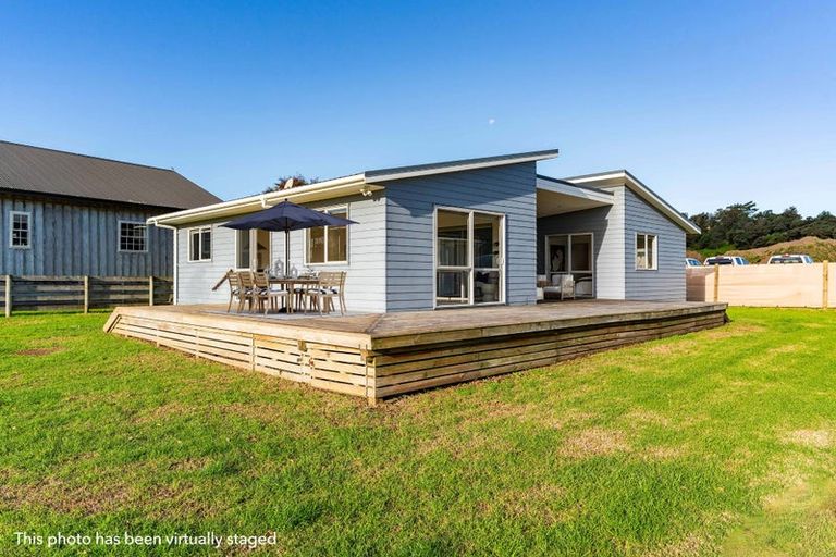 Photo of property in 4b Beachcomber Road, Mangawhai Heads, Mangawhai, 0505