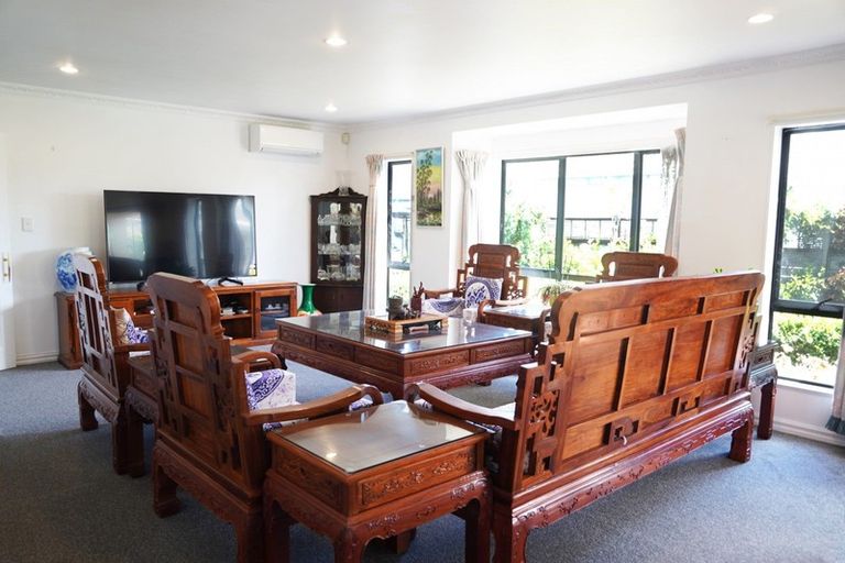 Photo of property in 21 Nielsen Gardens, Rototuna, Hamilton, 3210