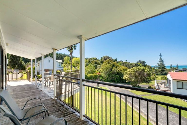 Photo of property in 123 Tuna Place, Onemana, Whangamata, 3691