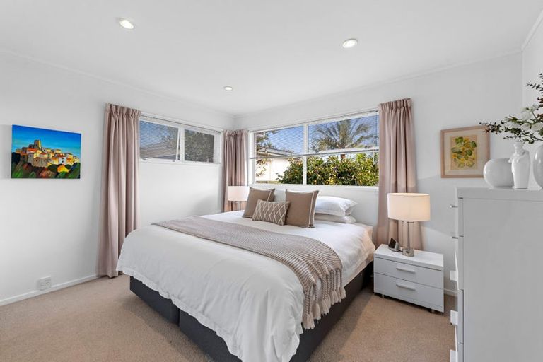 Photo of property in 3 Copperfield Terrace, Mellons Bay, Auckland, 2014