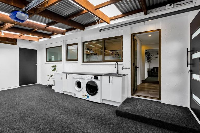 Photo of property in 8 Jade Place, Bell Block, New Plymouth, 4312