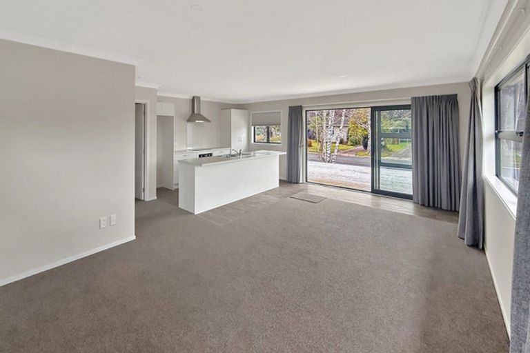 Photo of property in 32 Te Iwiheke Place, Turangi, 3334
