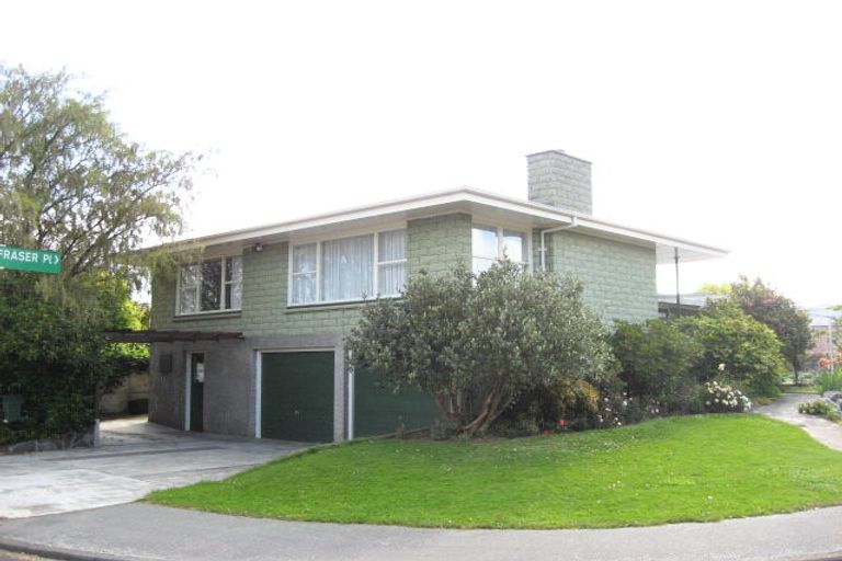 Photo of property in 2 Fraser Place, Rangiora, 7400