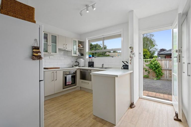 Photo of property in 5a Clare Street, Cambridge, 3434