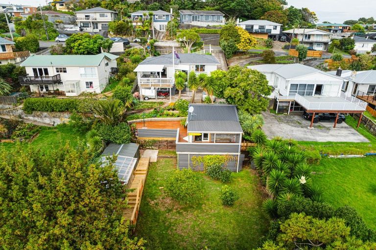 Photo of property in 11 Mount View Place, Spotswood, New Plymouth, 4310