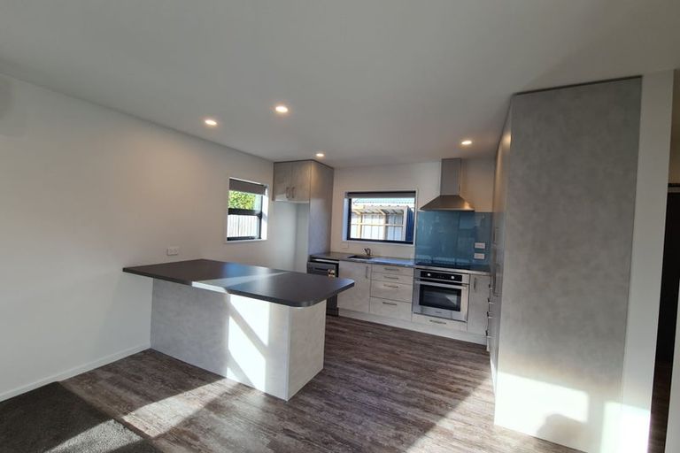 Photo of property in 3/11 Defoe Place, Waltham, Christchurch, 8023