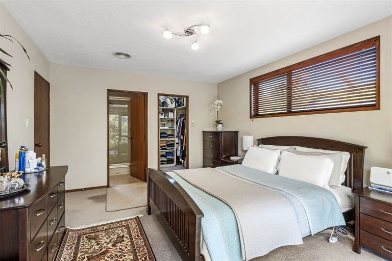 Photo of property in 15 Crosdale Place, Burnside, Christchurch, 8042