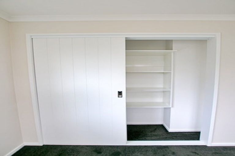 Photo of property in 7a Edwards Avenue, Henderson, Auckland, 0610