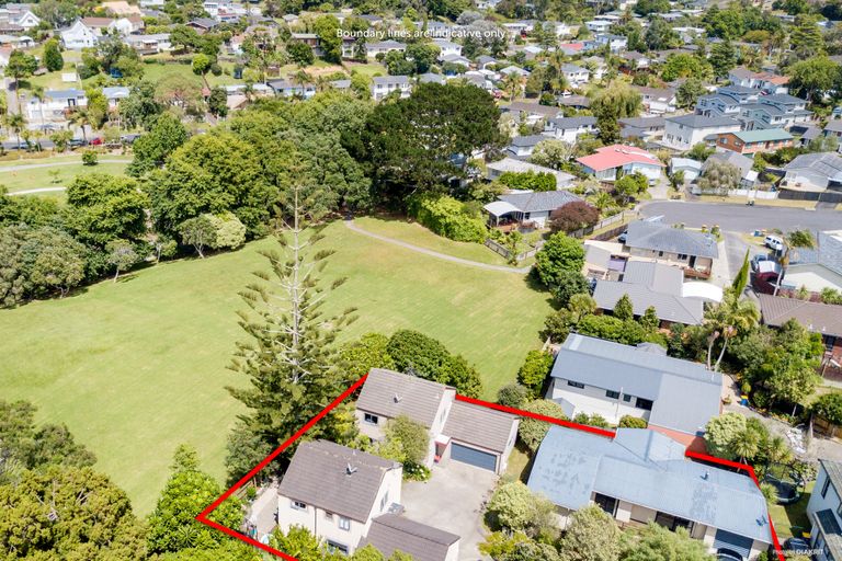 Photo of property in 1/24 Merton Avenue, Glenfield, Auckland, 0627