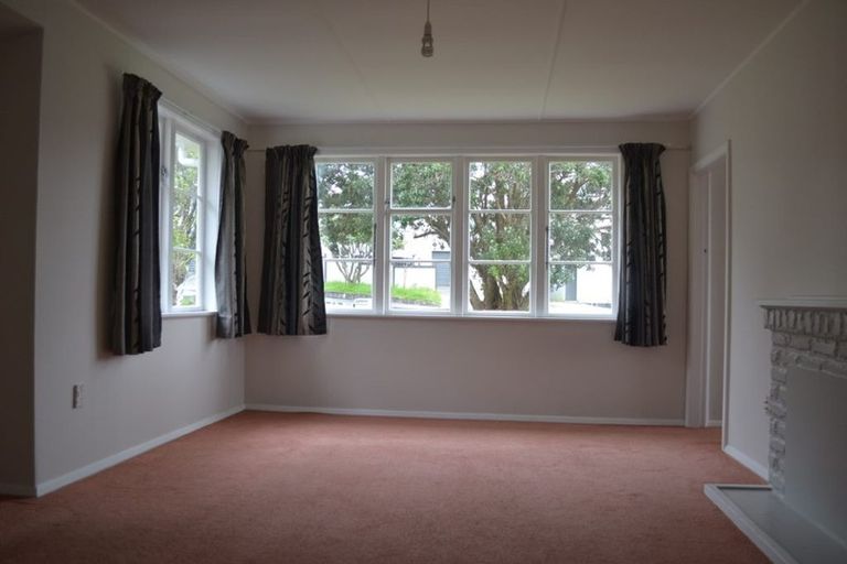 Photo of property in 119 Moorefield Road, Johnsonville, Wellington, 6037