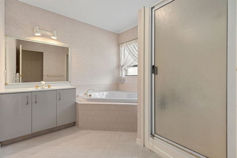 Photo of property in 4a Begonia Way, Greerton, Tauranga, 3112