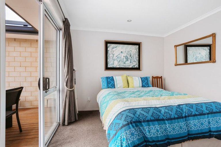 Photo of property in 17 Lynley Park Drive, Omokoroa, 3114