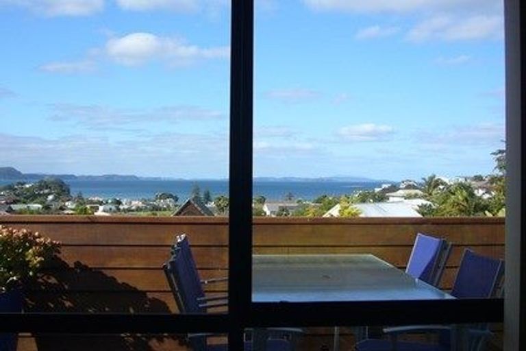 Photo of property in 6/96 William Bayes Place, Red Beach, 0932